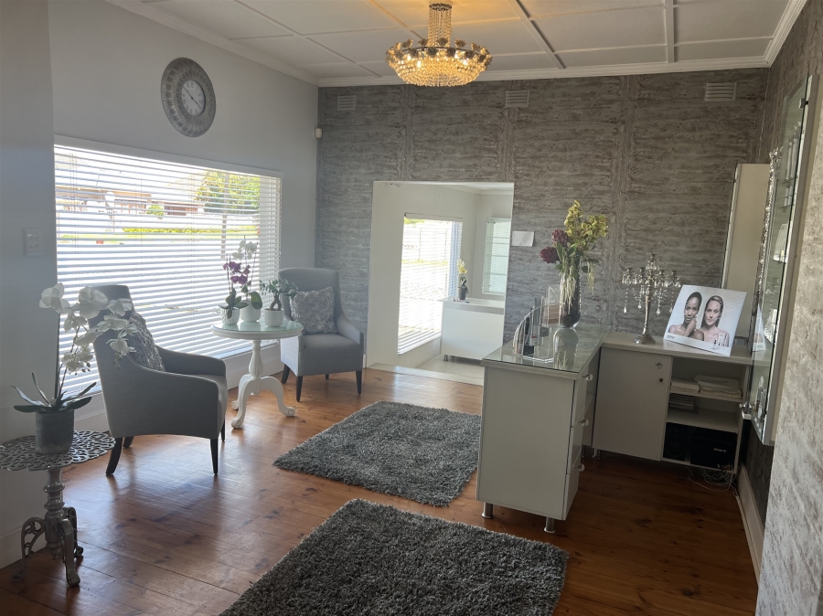 Commercial Property for Sale in Baysville Eastern Cape